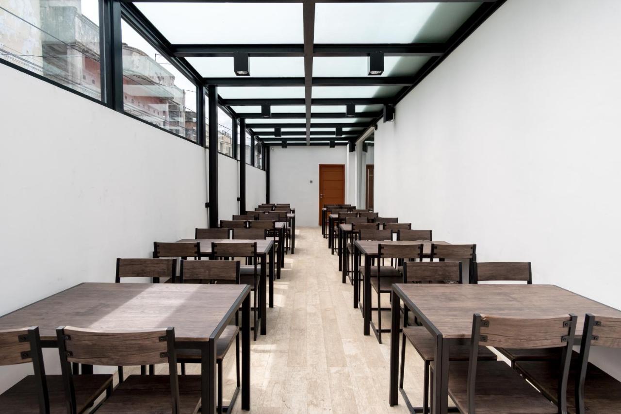 Reddoorz Premium Near Centre Point Mall מדאן מראה חיצוני תמונה