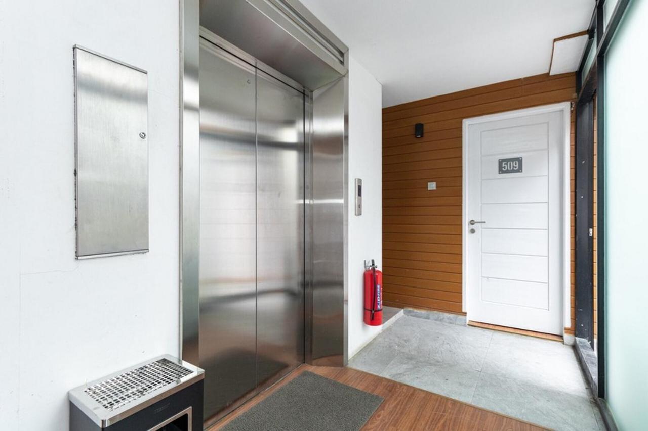 Reddoorz Premium Near Centre Point Mall מדאן מראה חיצוני תמונה