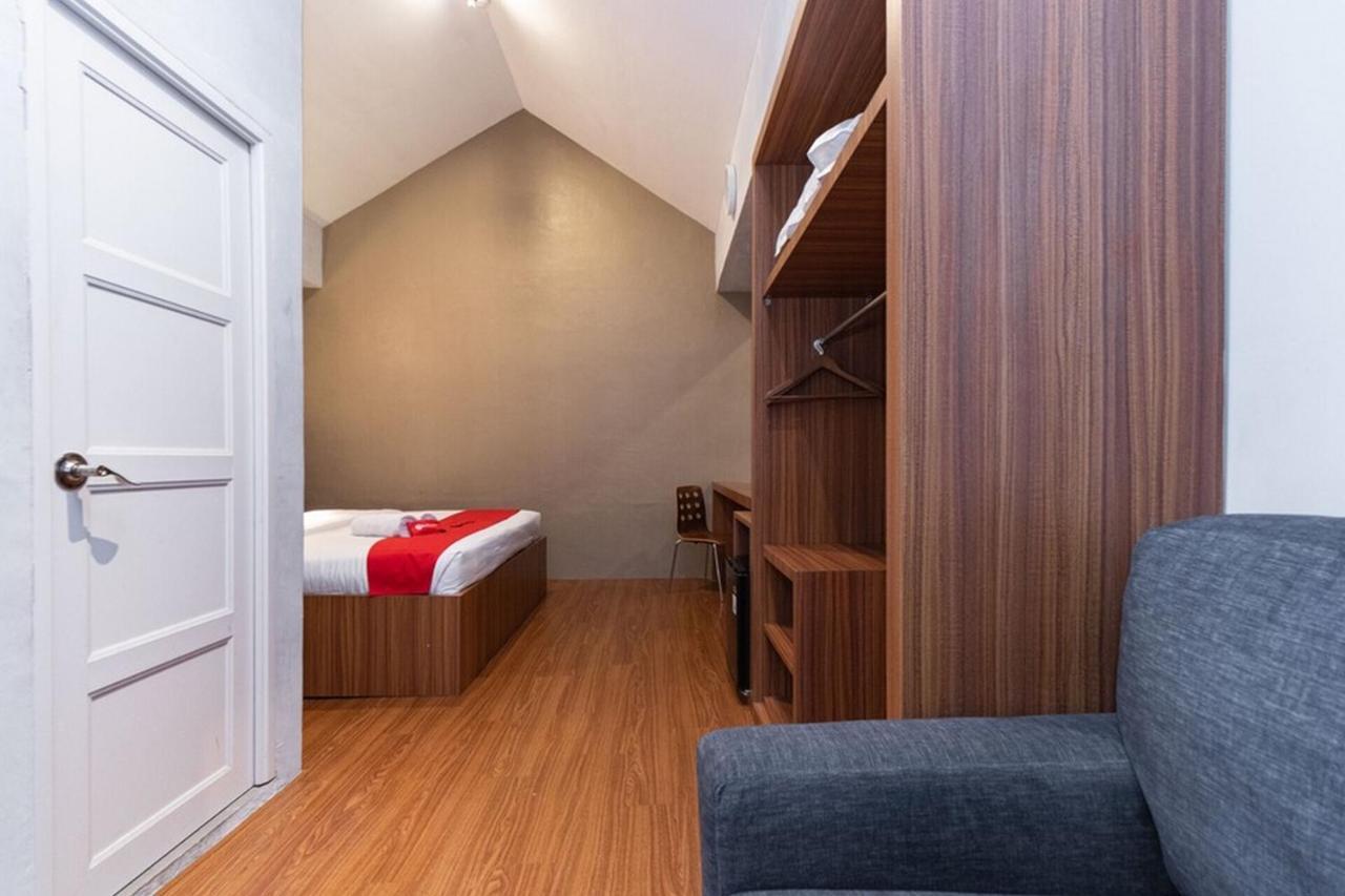 Reddoorz Premium Near Centre Point Mall מדאן מראה חיצוני תמונה