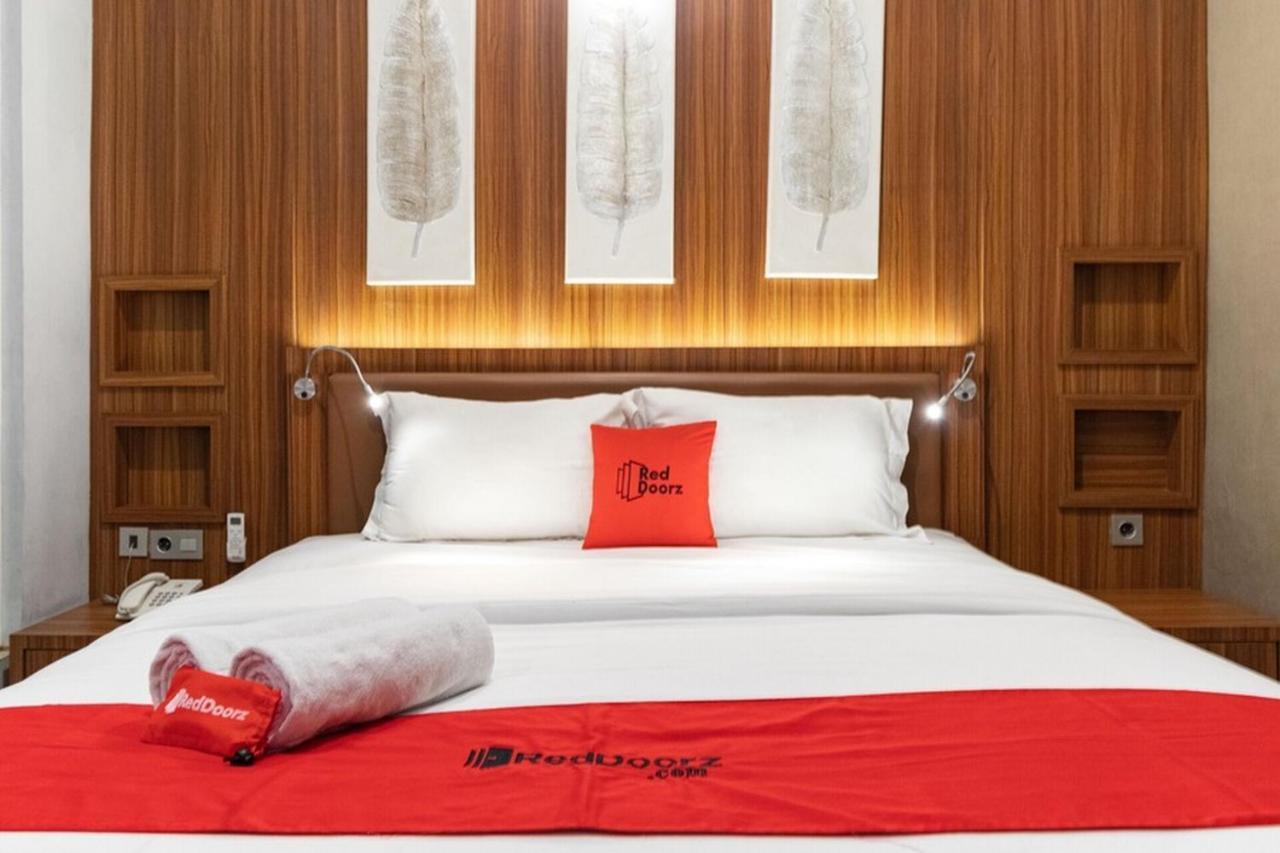 Reddoorz Premium Near Centre Point Mall מדאן מראה חיצוני תמונה