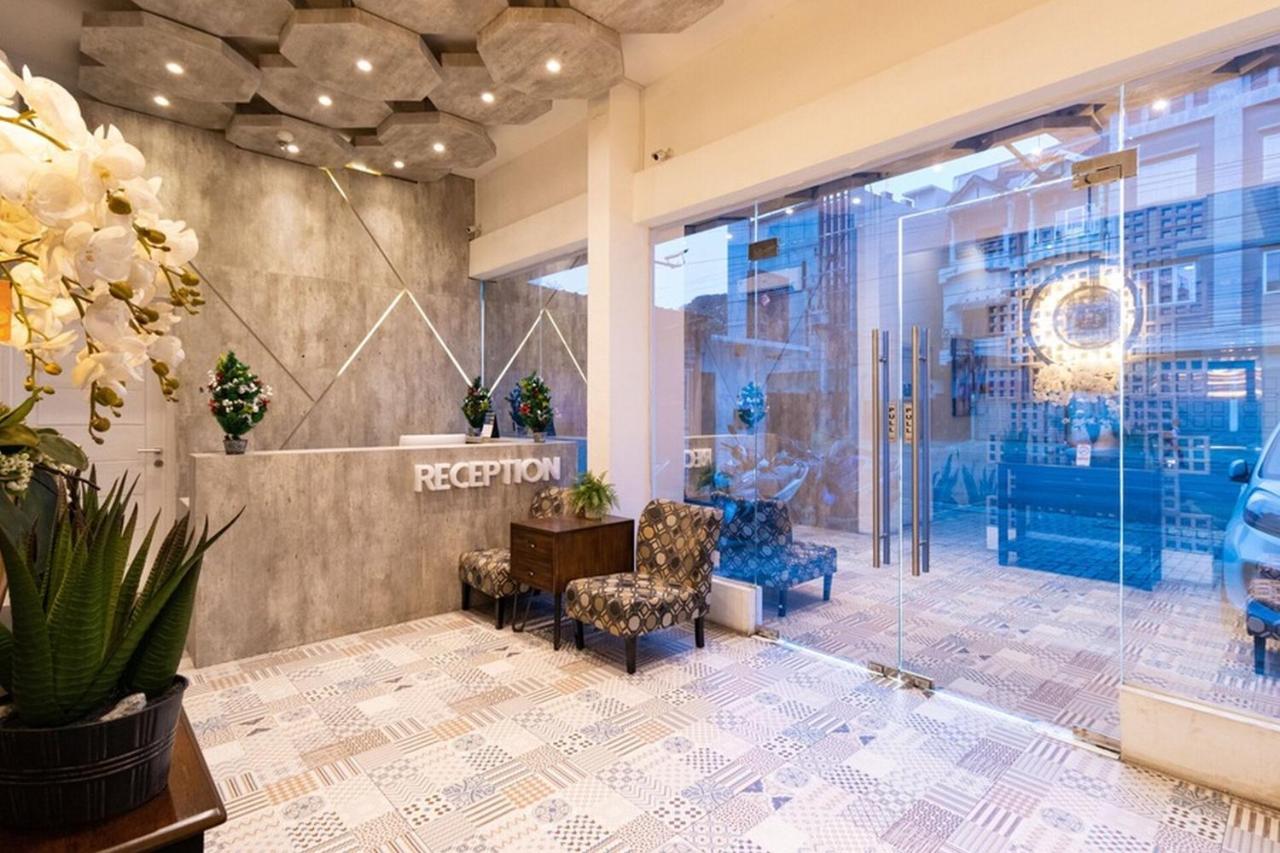 Reddoorz Premium Near Centre Point Mall מדאן מראה חיצוני תמונה