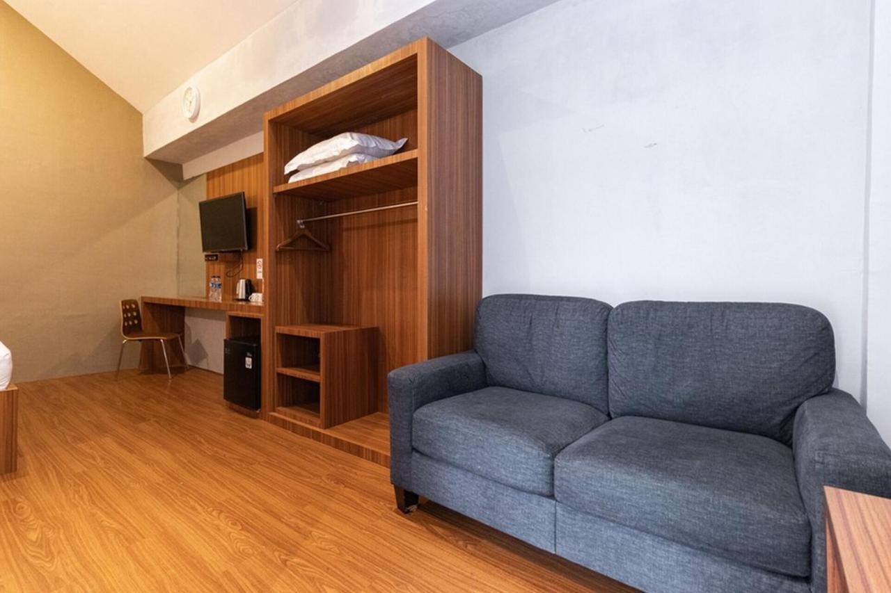 Reddoorz Premium Near Centre Point Mall מדאן מראה חיצוני תמונה