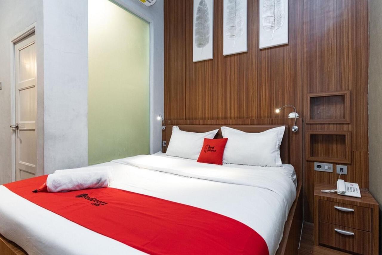Reddoorz Premium Near Centre Point Mall מדאן מראה חיצוני תמונה